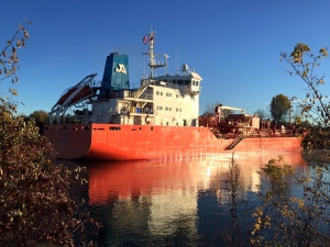 Vessel Stuck Near Kahnawake