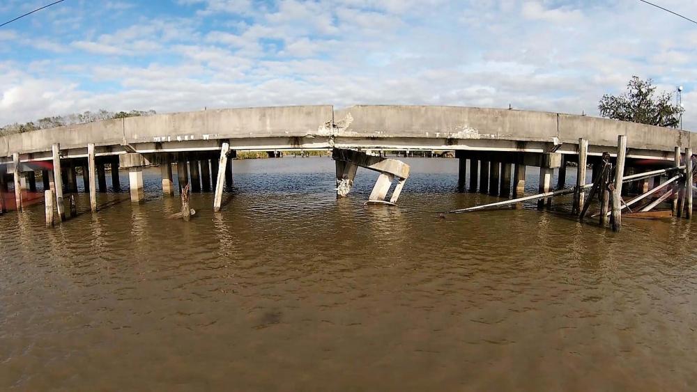 Coast Guard, NTSB investigating barge impact that closed Louisiana bridge