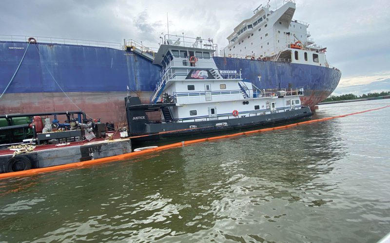 Fuel spills during bunkering on the Lower Mississippi River