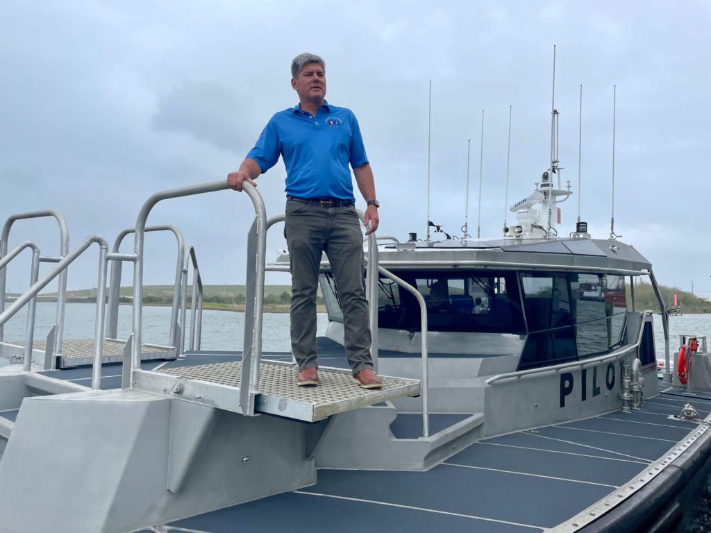 Capt. Walter Gautier praised the vessel’s safety features, which include a wrap-around rail and adjustable boarding platform.