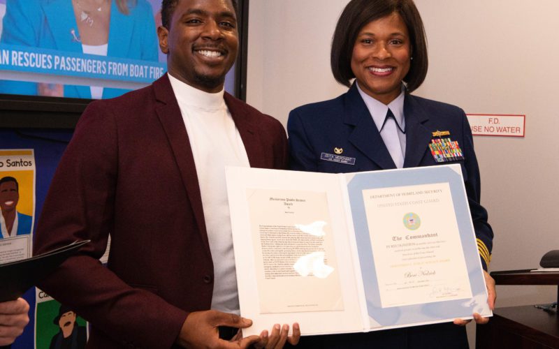 Coast Guard honors NYC boat captain for saving seven