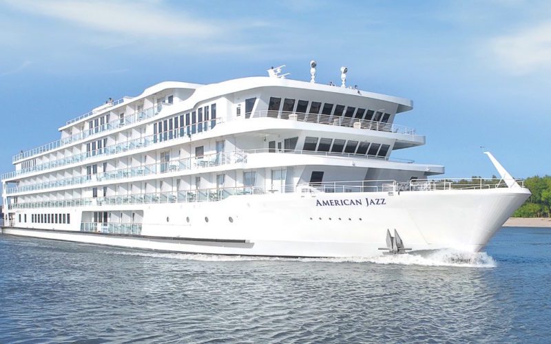 U.S.-built riverboat heading west for California cruises