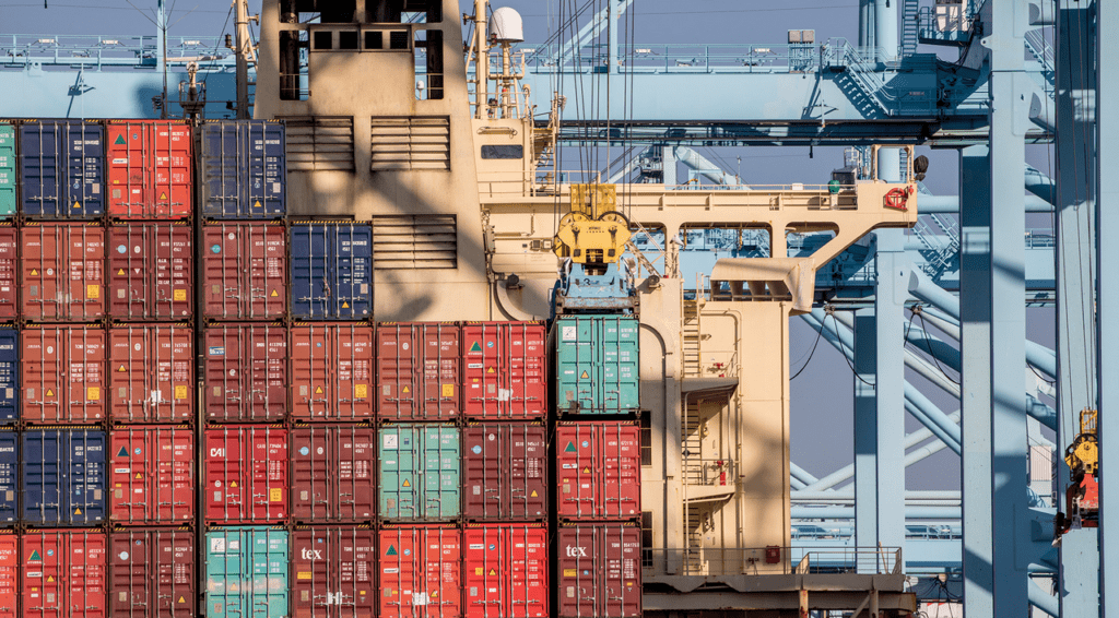 Man dies in fall aboard boxship in Port of Los Angeles