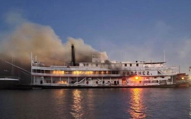 natchez riverboat fire 2022