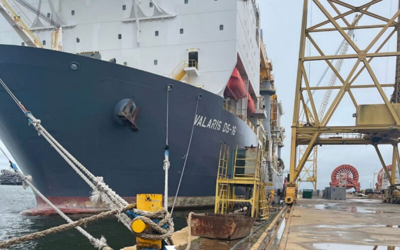 A modified bollard at Halter Marine failed, allowing the drillship Valaris DS-16 to break away in Pascagoula, Miss