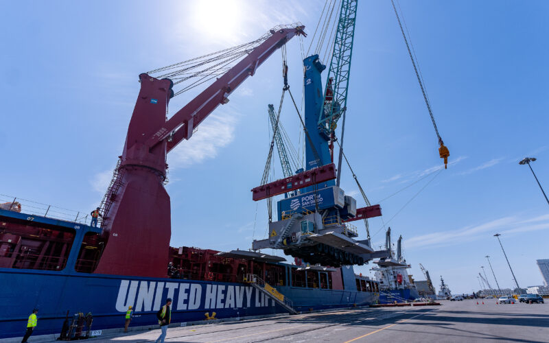 San Diego raises bar with new electric harbor cranes