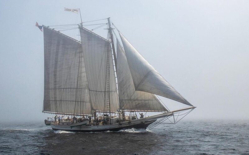 Falling mast kills one, injures three on Maine schooner