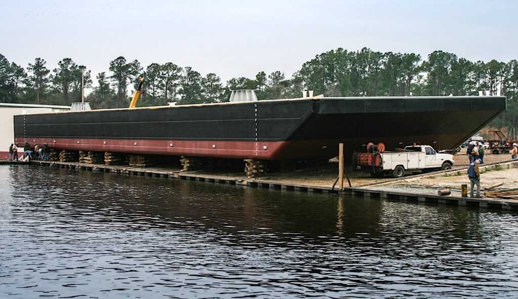 St. Johns to build six deck barges for Jones Act lessor