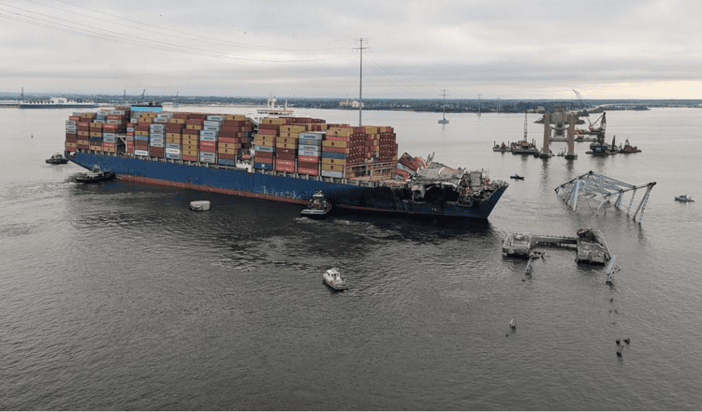 Dali moved from Key Bridge channel, towed to terminal