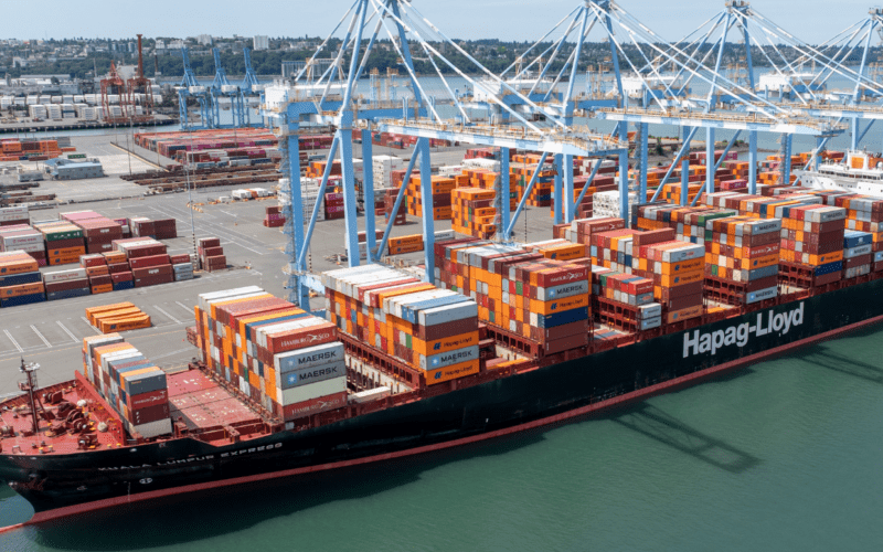 Boxship first to ‘plug in’ at Tacoma’s Husky Terminal