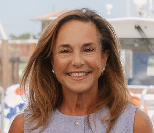 U.S. Rep. Lisa McClain recognized as Great Lakes champion