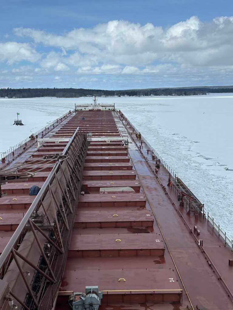 Icebreaker gap brings U.S. Great Lakes fleet to standstill