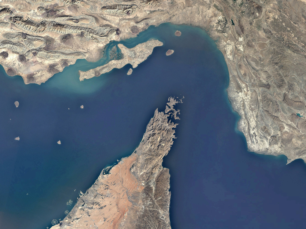 IMO: 20,000 seafarers stranded on ships in Persian Gulf