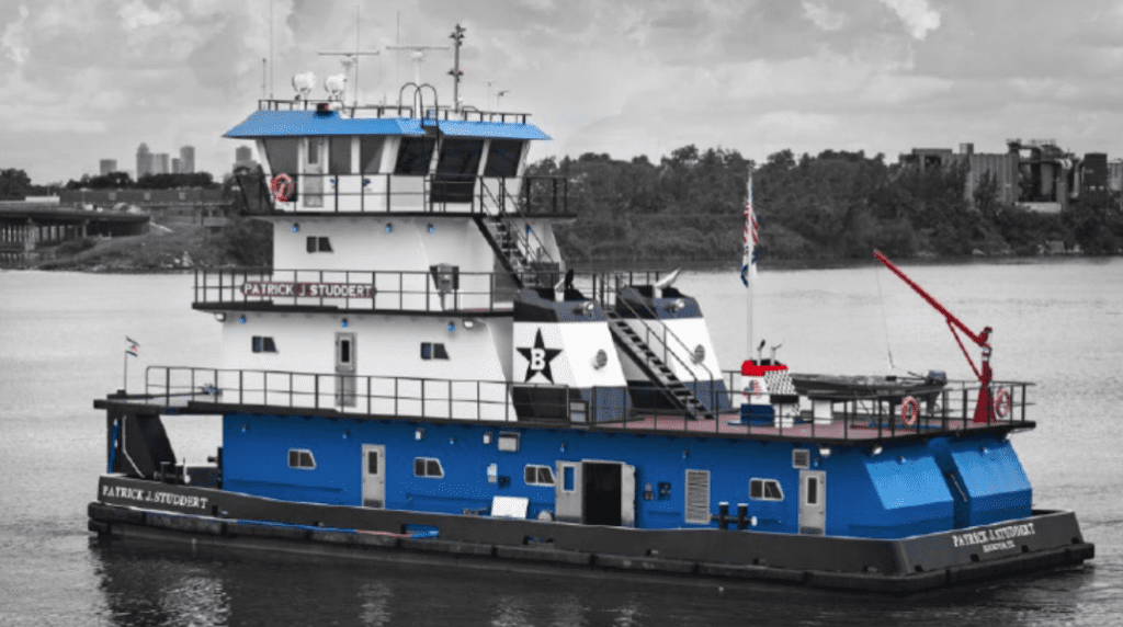 Captain’s cellphone use cited in collision, sinking of towboat
