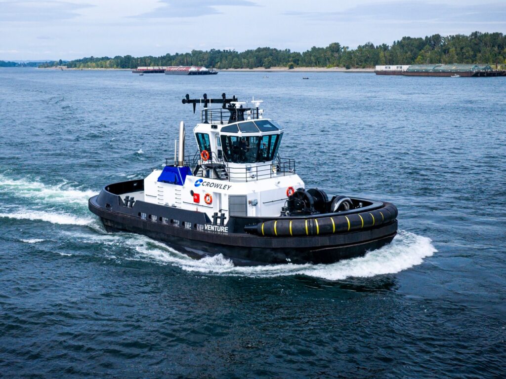 Crowley adds Tier IV tug to Southern California fleet